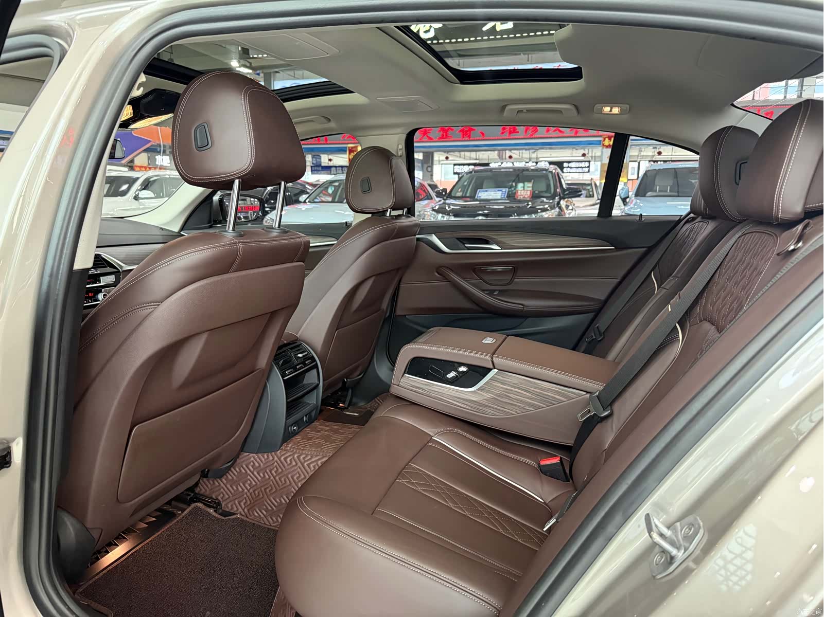 BMW 5 Series, 2018 11