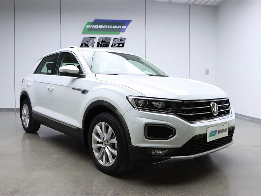 Volkswagen T-ROC exploring Songs