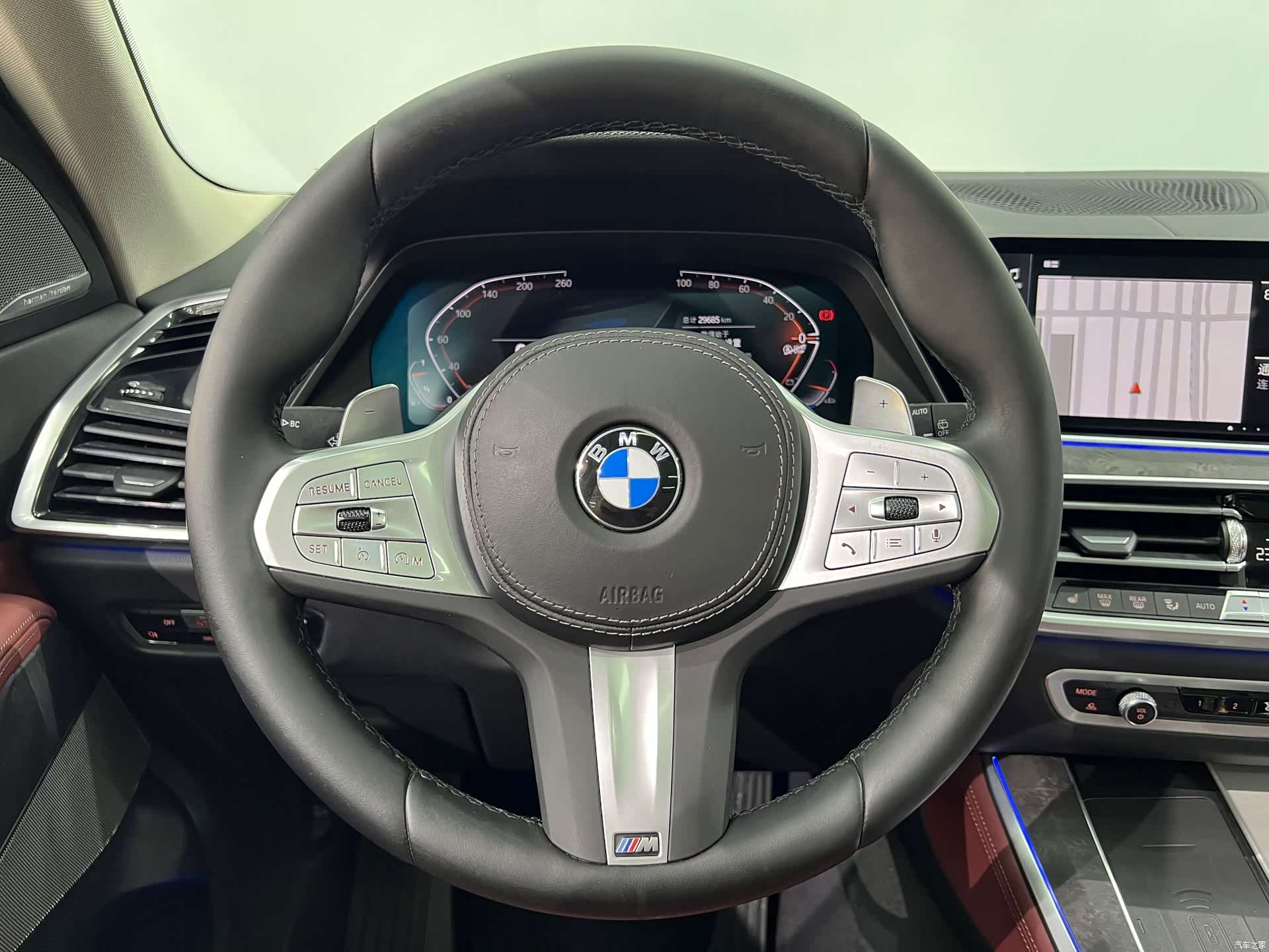 BMW X5, 2022 11