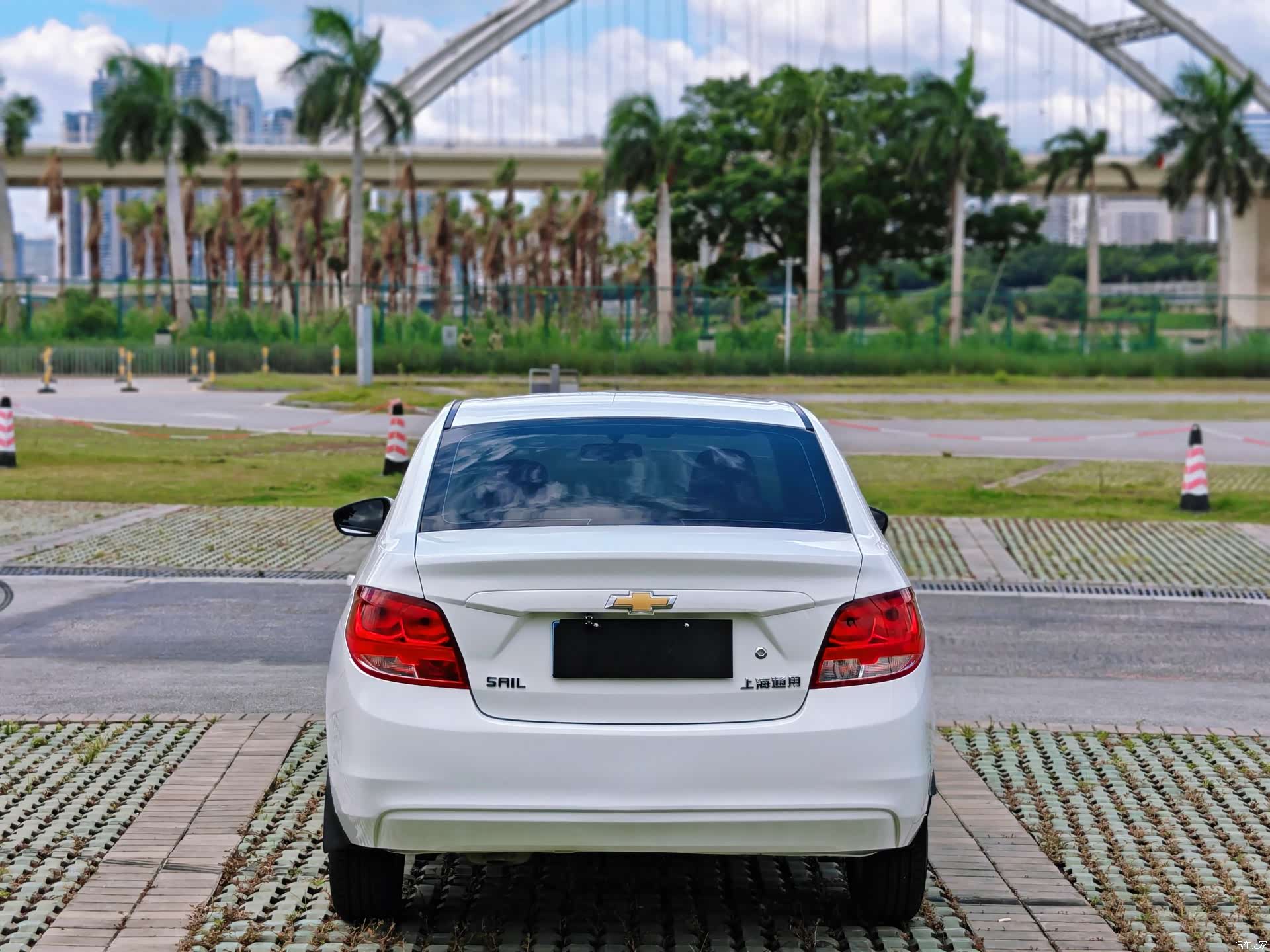 Chevrolet 3, 2015 все фото