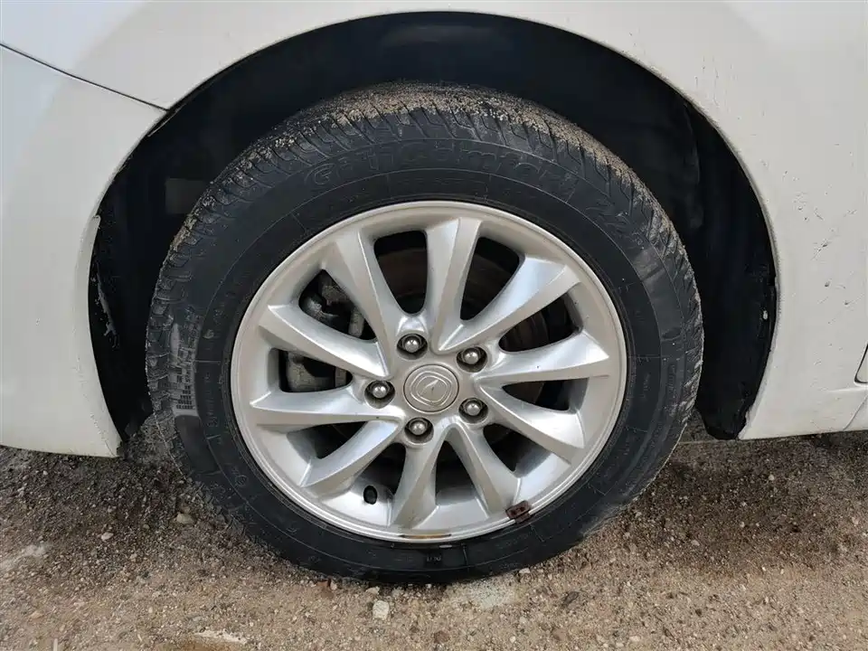 Changan Yuexiang V7