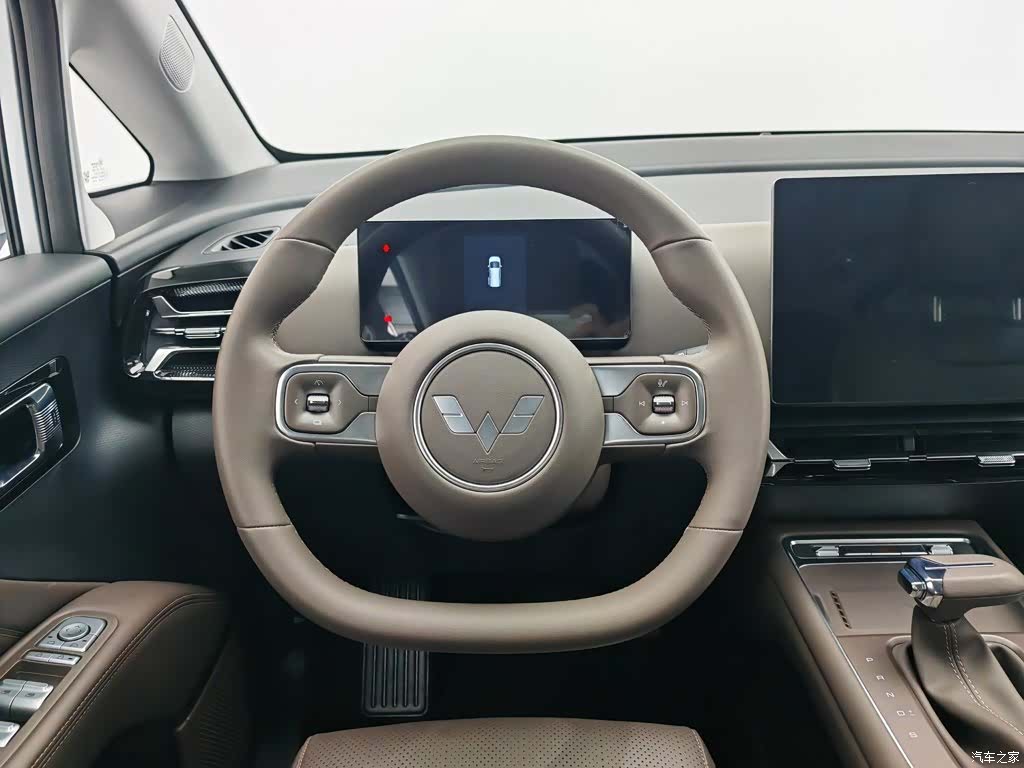 Wuling 730, 2025 11