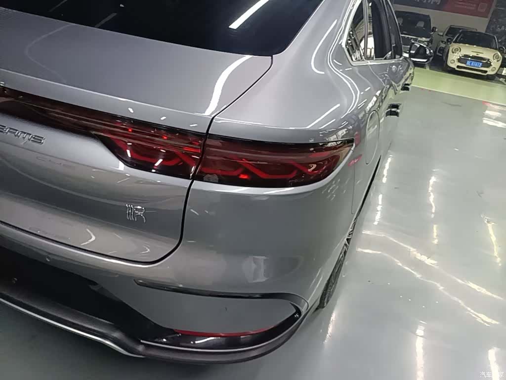 BYD Han, 2022 8