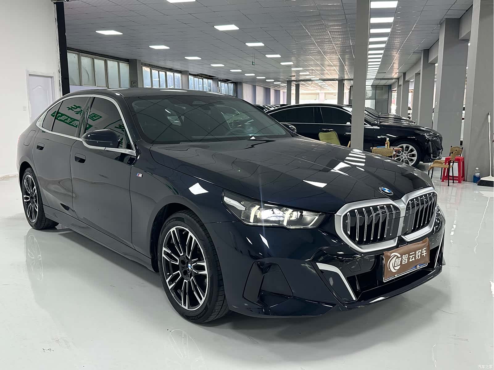 BMW 5 Series, 2024 3