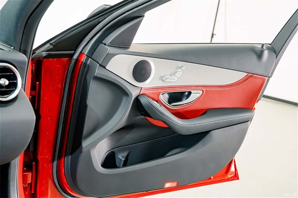 Mercedes-Benz C-Class, 2017 13