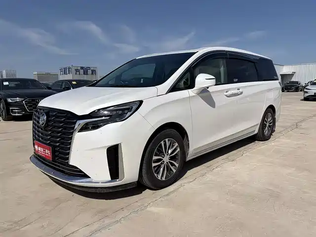 Buick GL8 2023 — купить из Китая под заказ