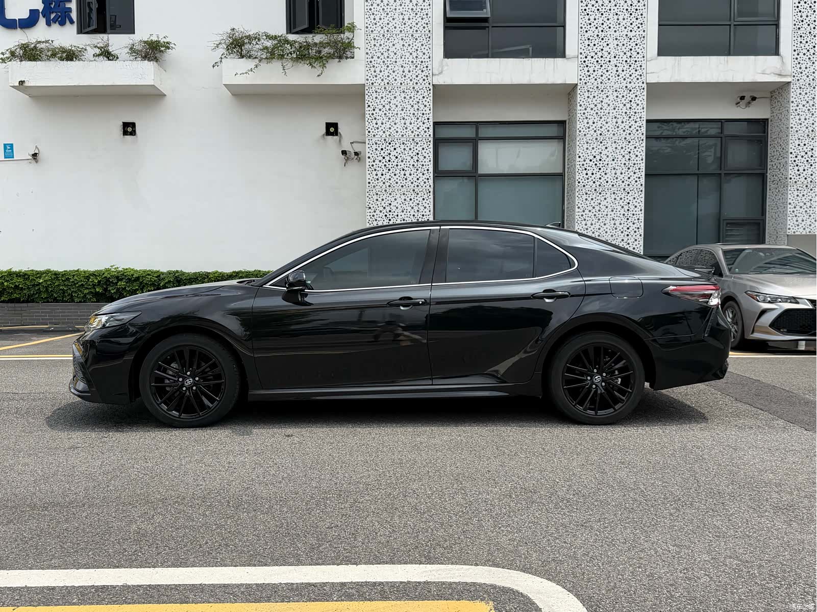 Toyota Camry, 2022 4