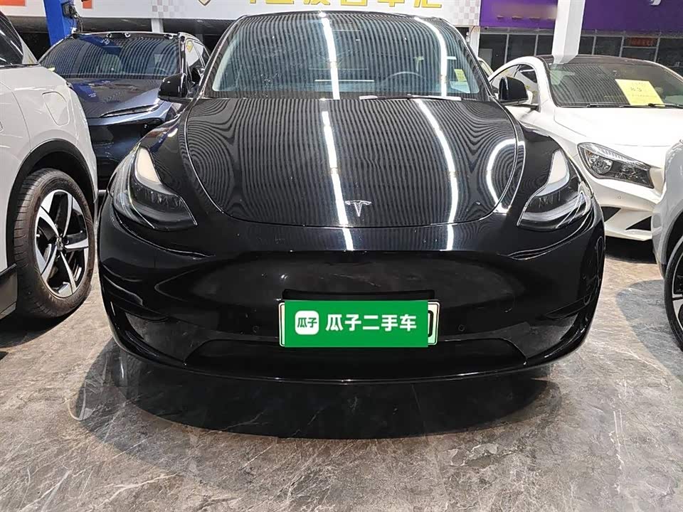 Tesla Model Y Tesla Model Y
