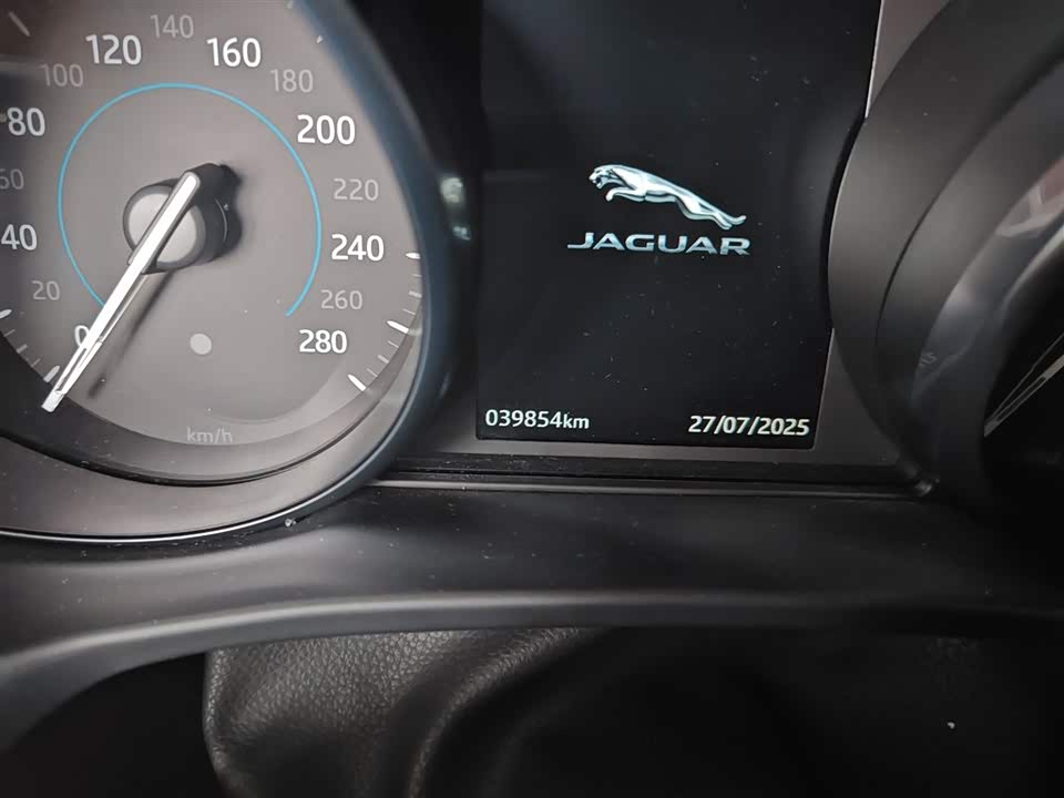 Jaguar XEL Jaguar XEL