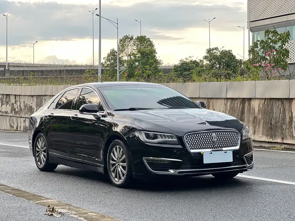 Lincoln MKZ