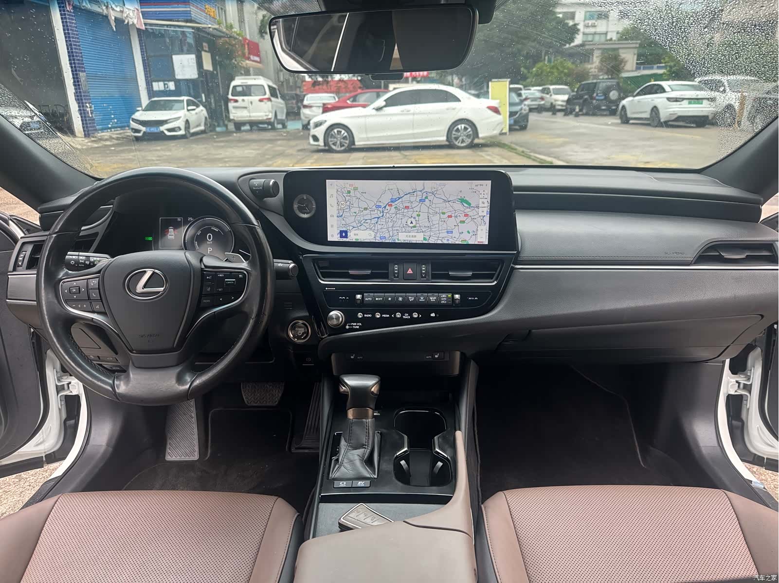 Lexus ES, 2023 9