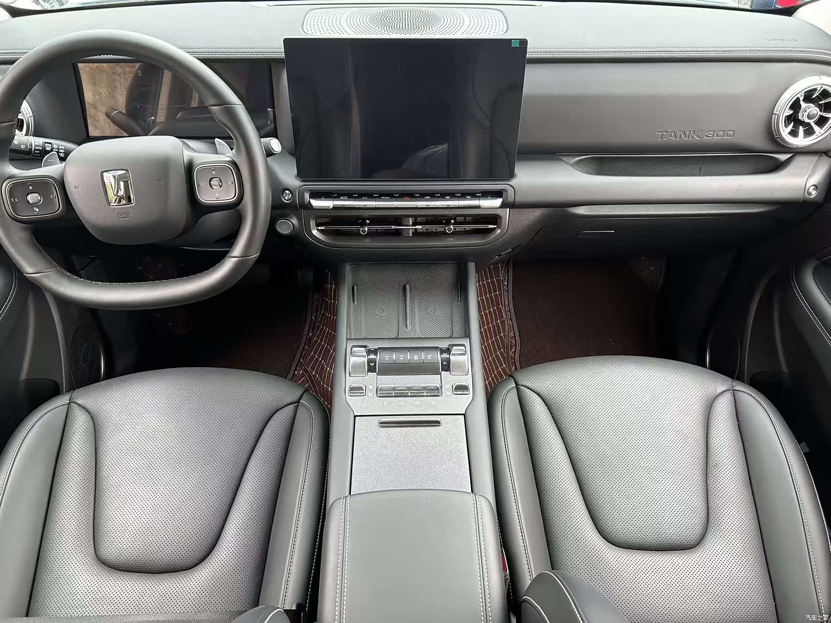 Tank 300, 2025 13