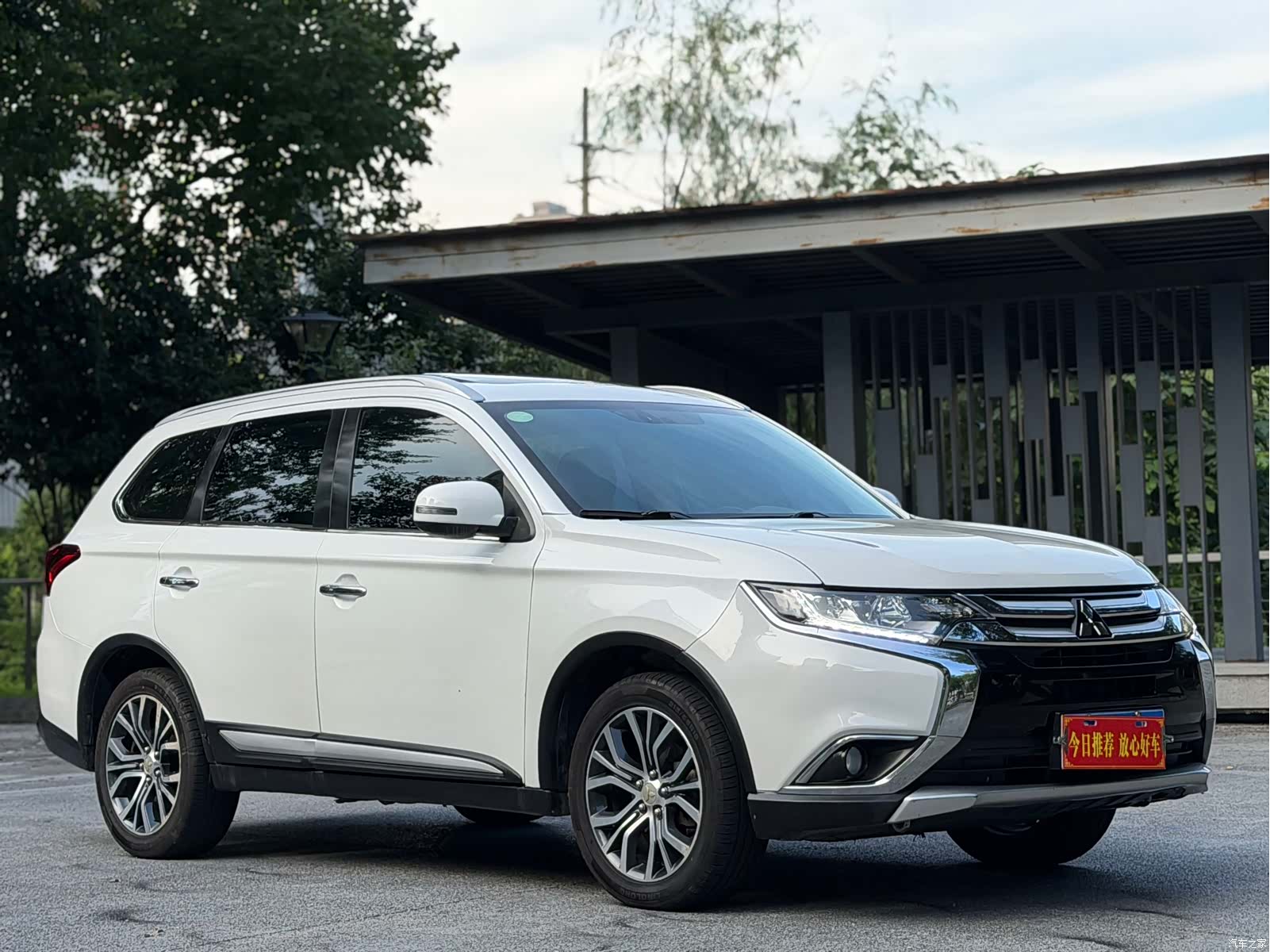 Mitsubishi Outlander, 2018 2