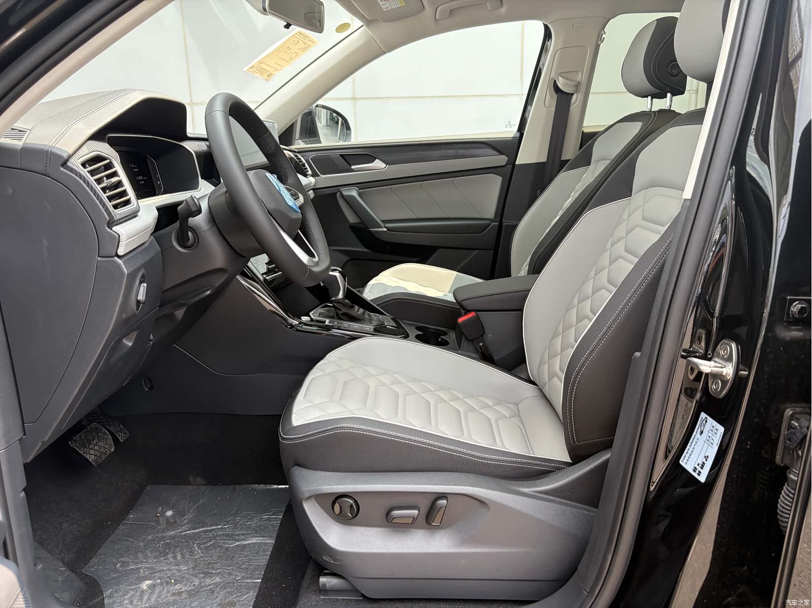 Volkswagen Tayron, 2026 все фото