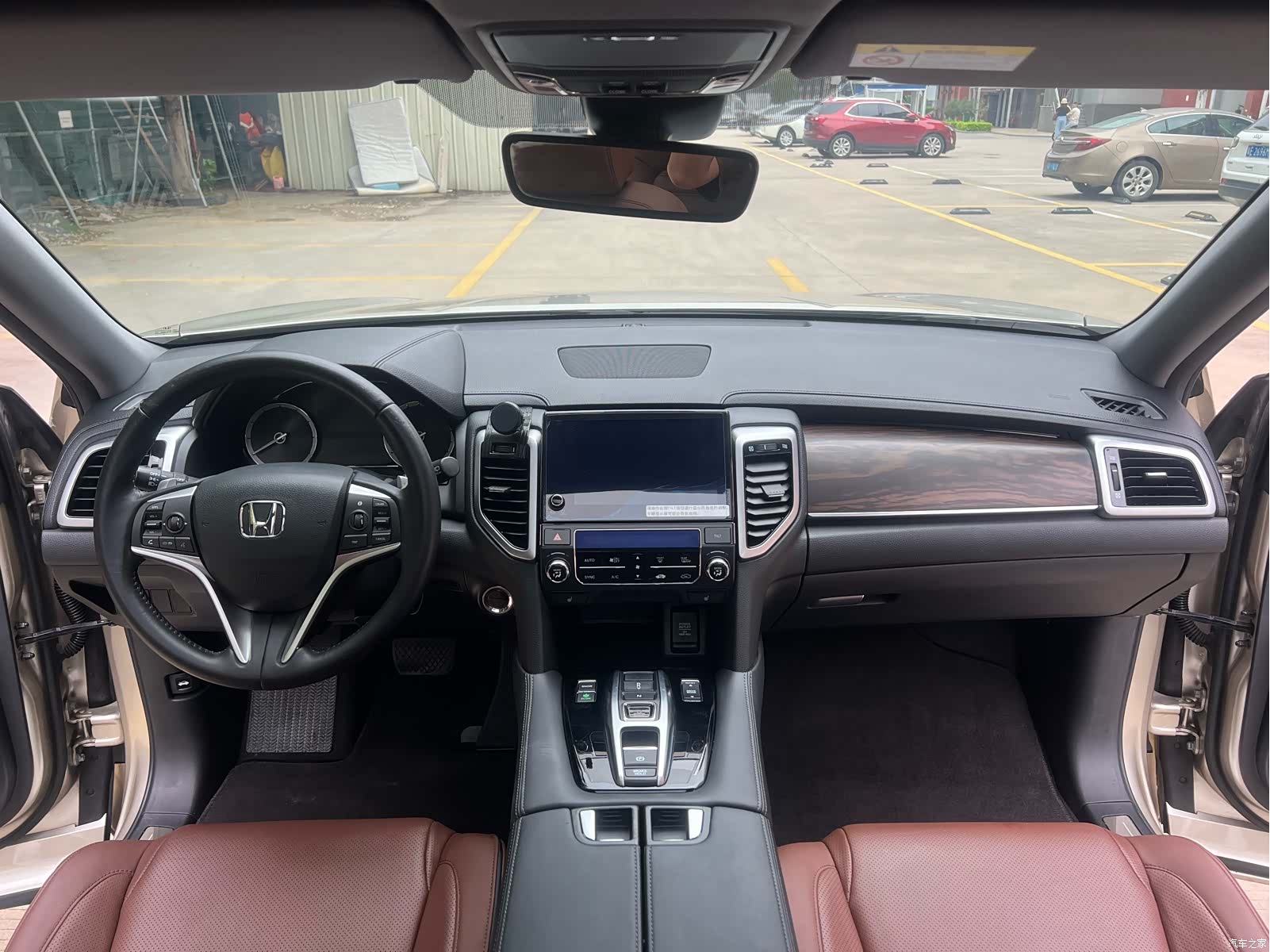 Honda UR-V, 2018 все фото