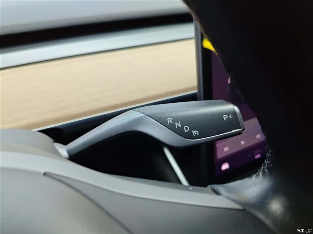 Tesla Model 3, 2019 10