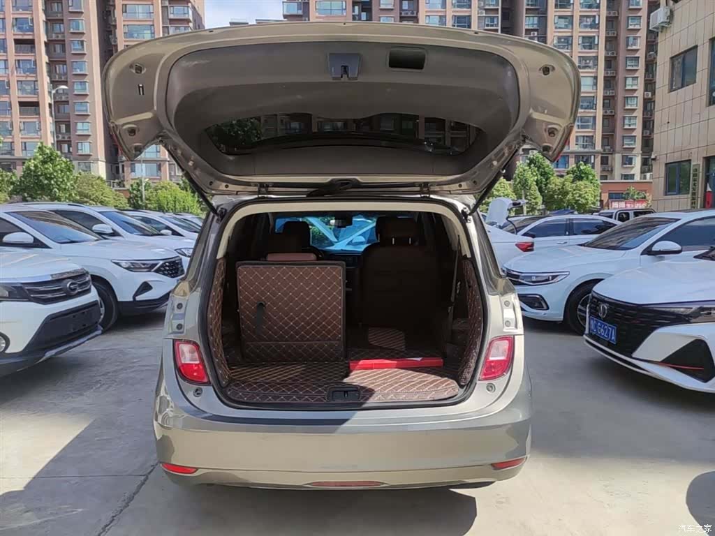 Buick GL6, 2020 19