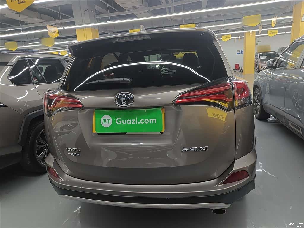 Toyota RAV4, 2018 4
