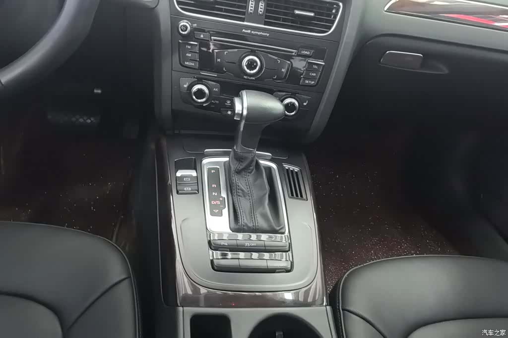 Audi A4L, 2015 16