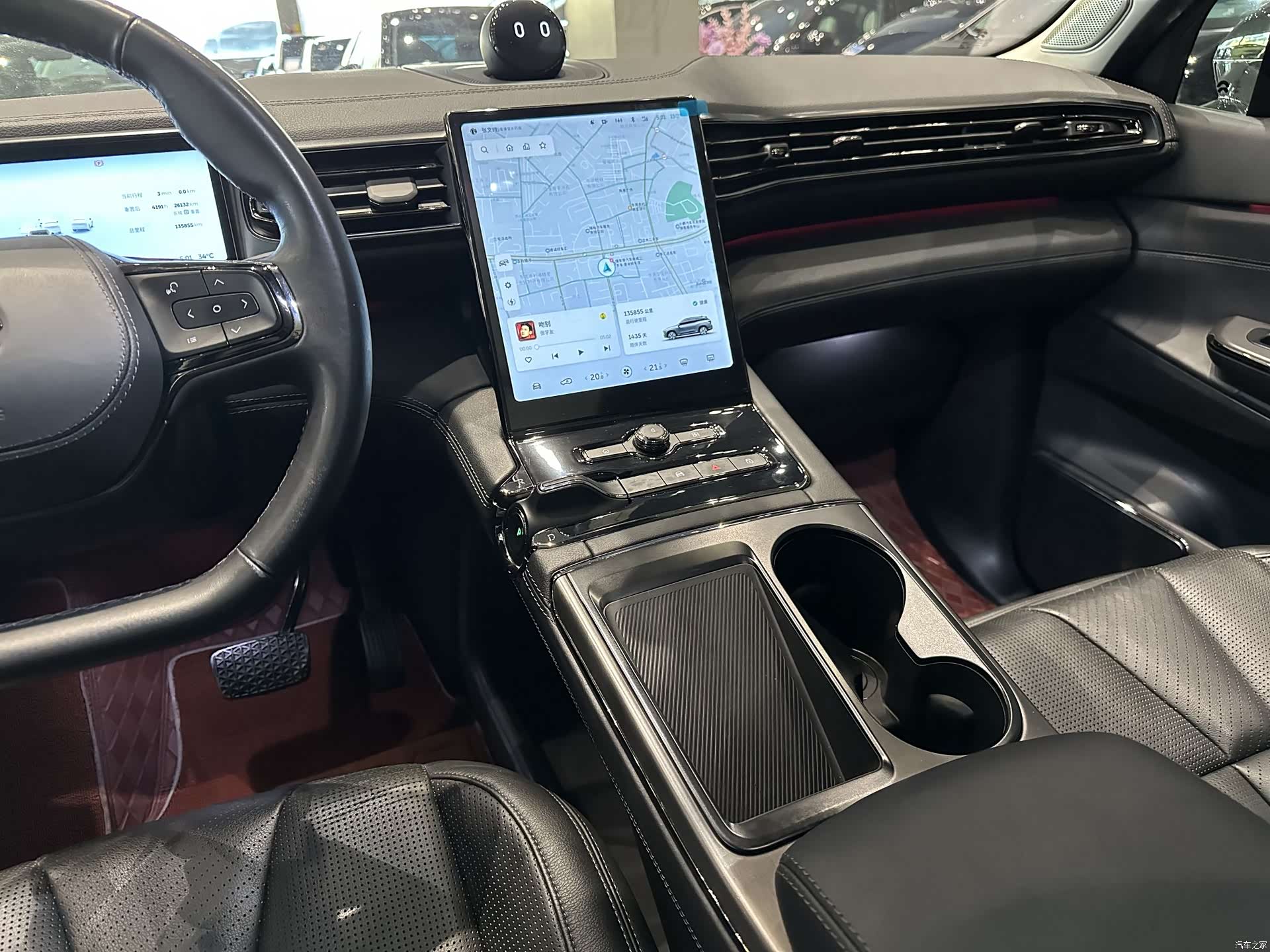 NIO ES8, 2022 12