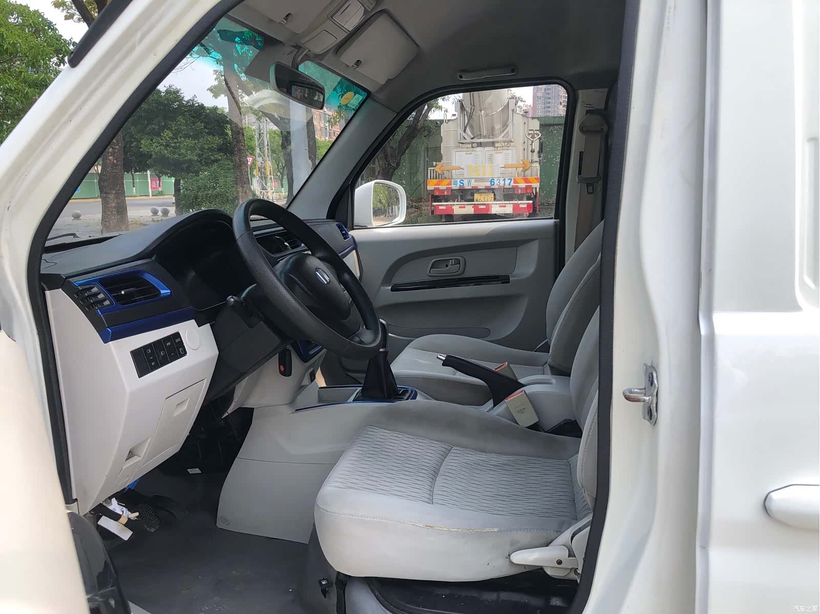 Geely E5, 2022 4
