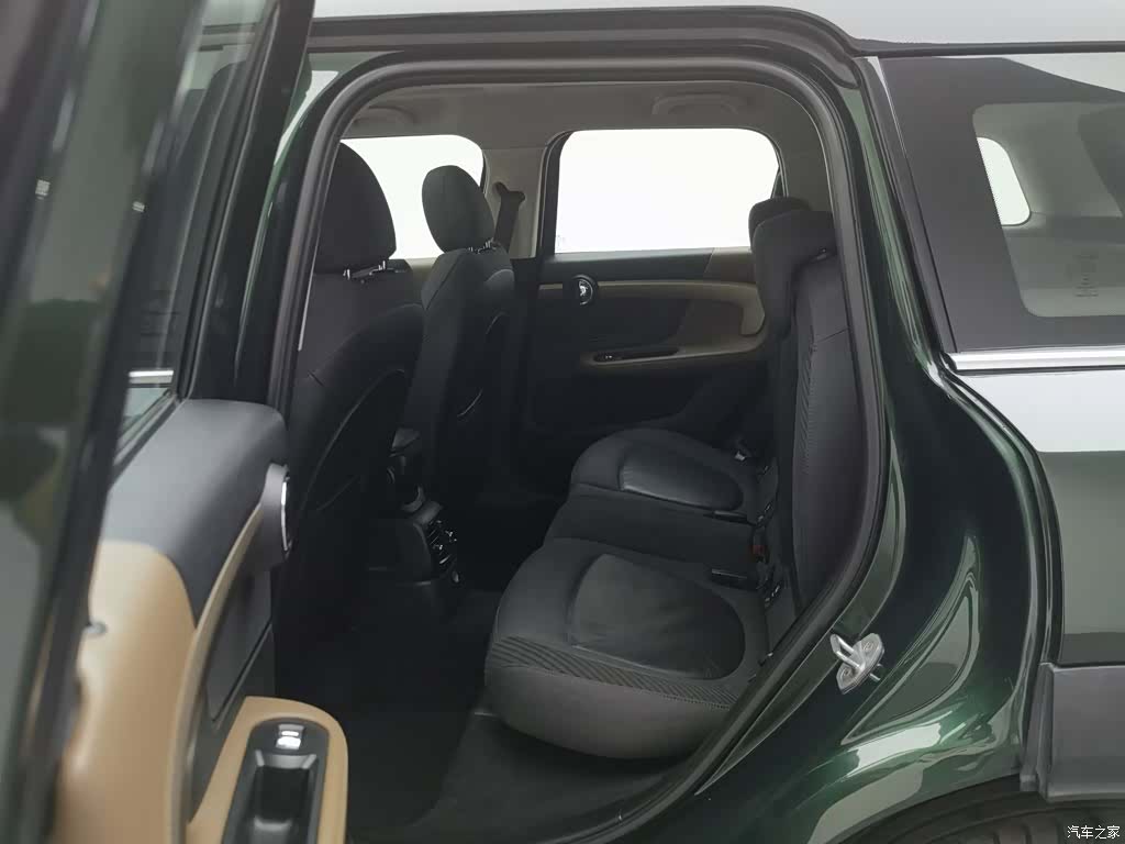 Mini Countryman, 2018 15