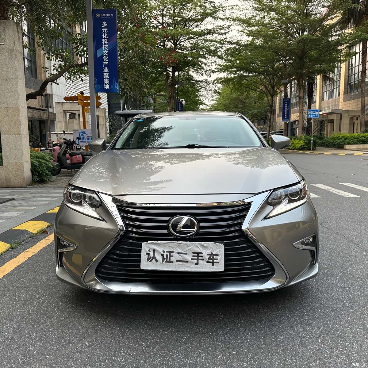 Lexus ES, 2016 2