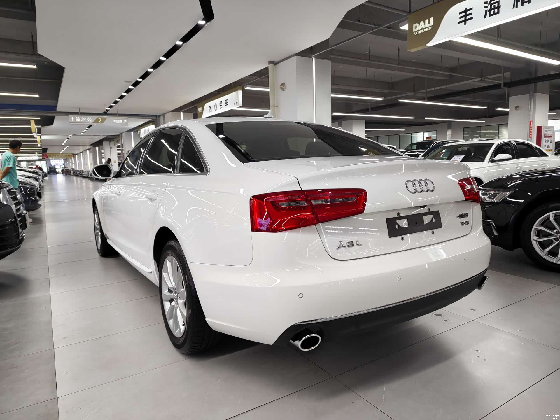 Audi A6L, 2014 13