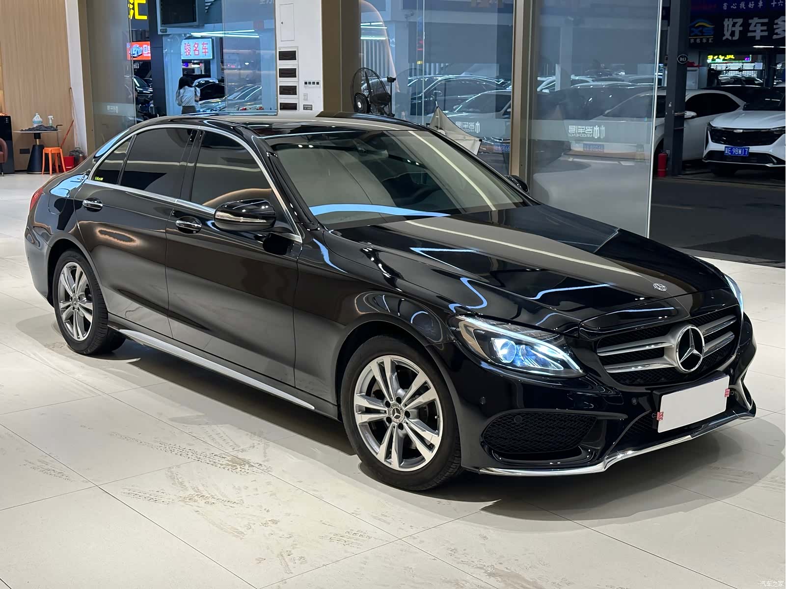 Mercedes-Benz C-Class, 2018 3