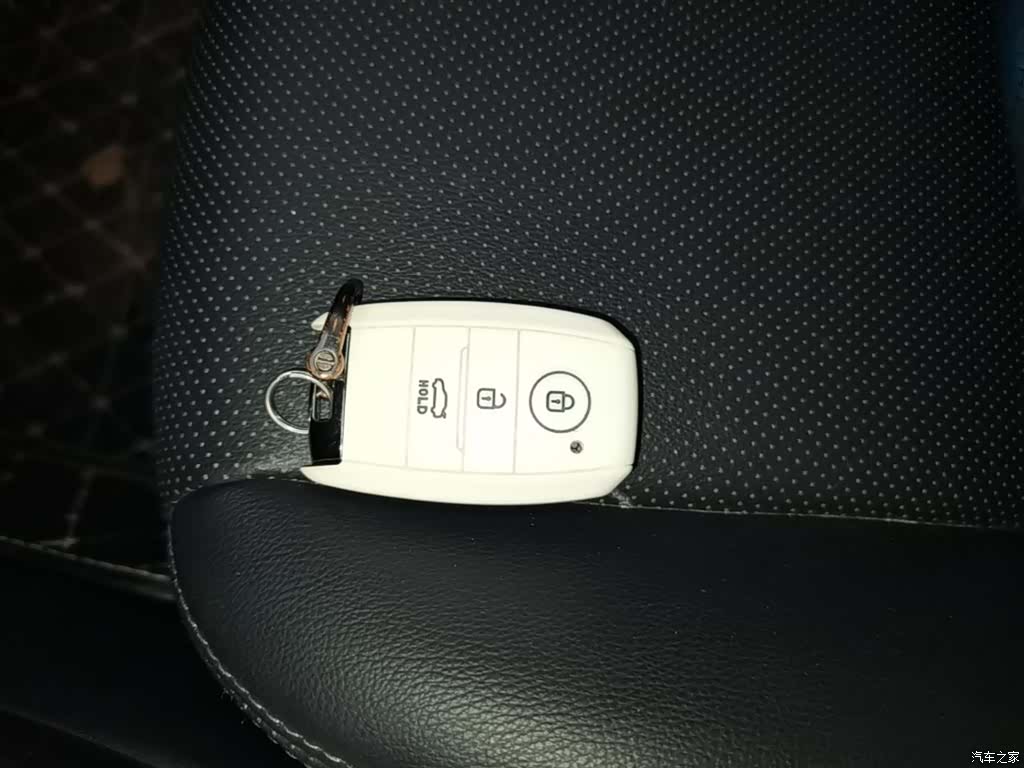 Kia KX3, 2016 9