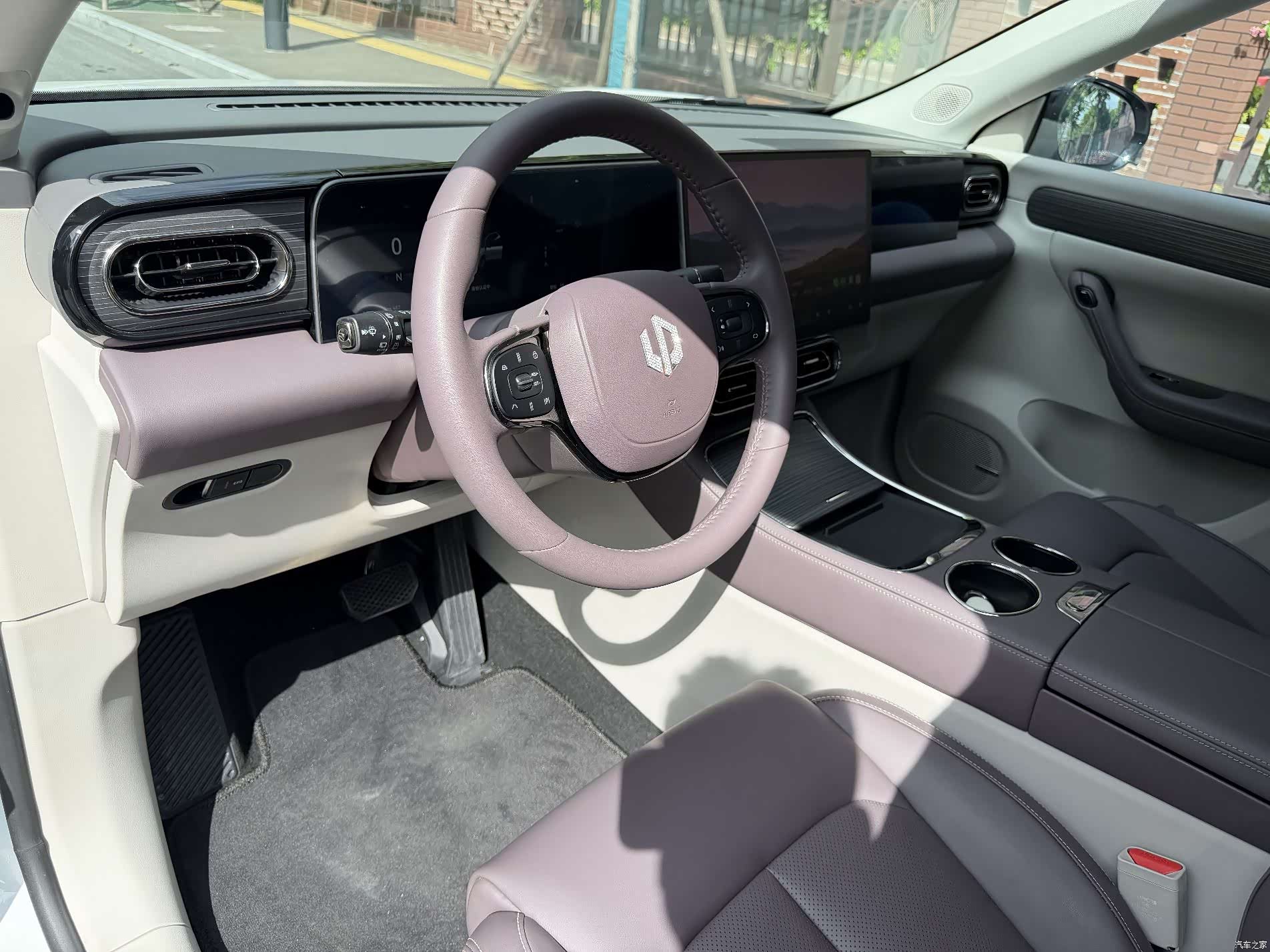 Leapmotor C11, 2025 все фото