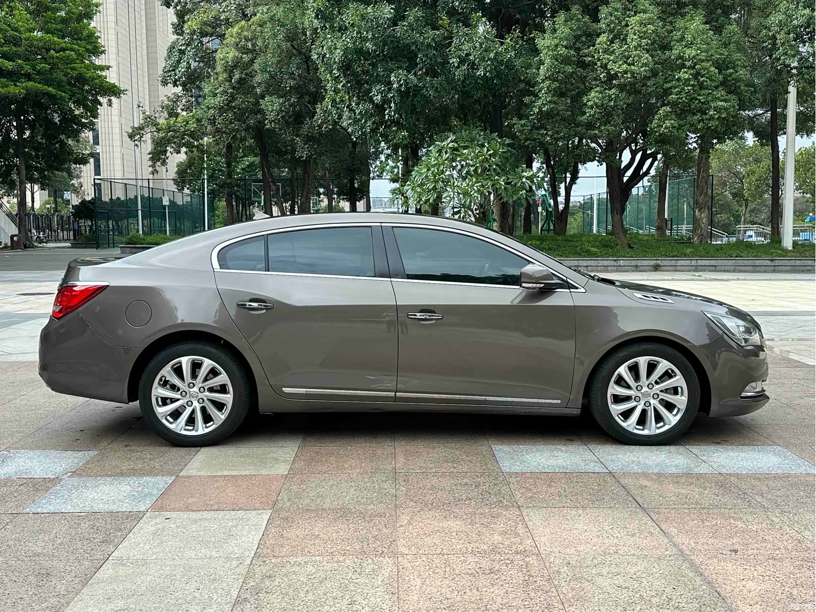 Buick LaCrosse, 2013 все фото