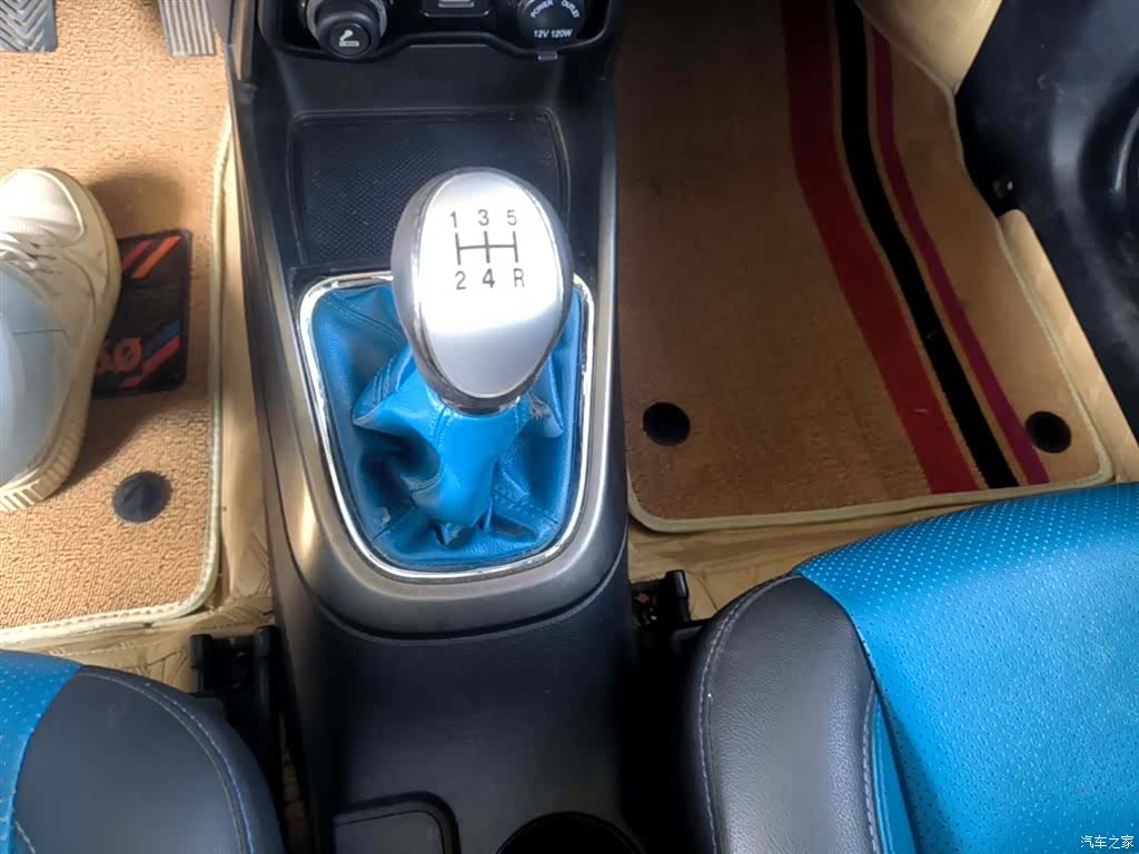 Changan CS15, 2016 14