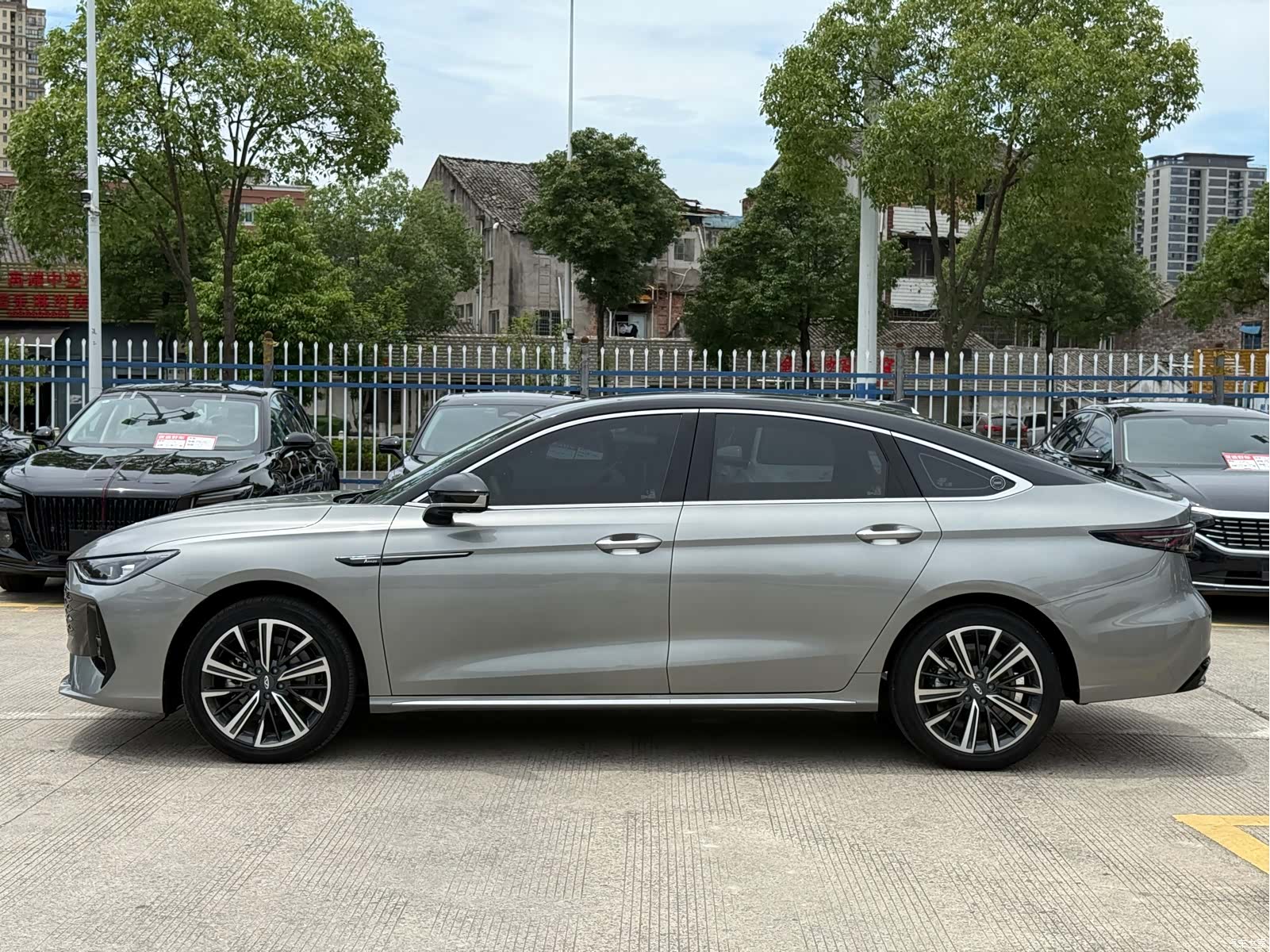 Chery Arrizo 8, 2025 4