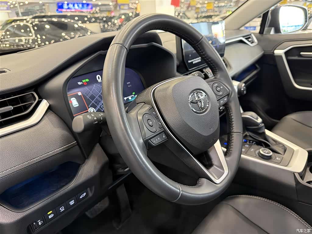 Toyota Wildlander, 2023 18