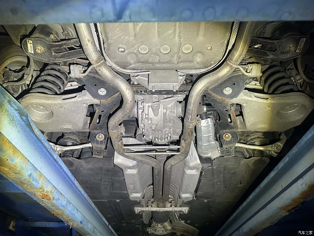 Land Rover XFL, 2019 27