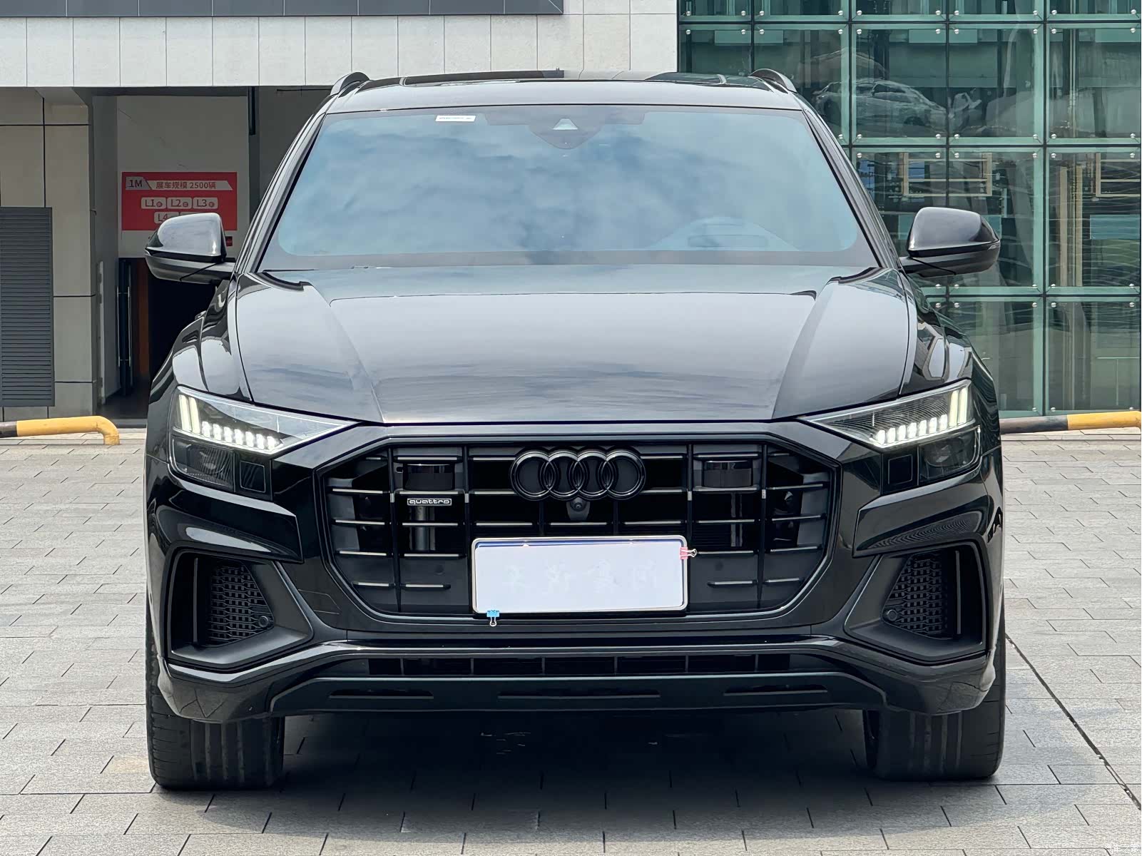 Audi Q8, 2023 2