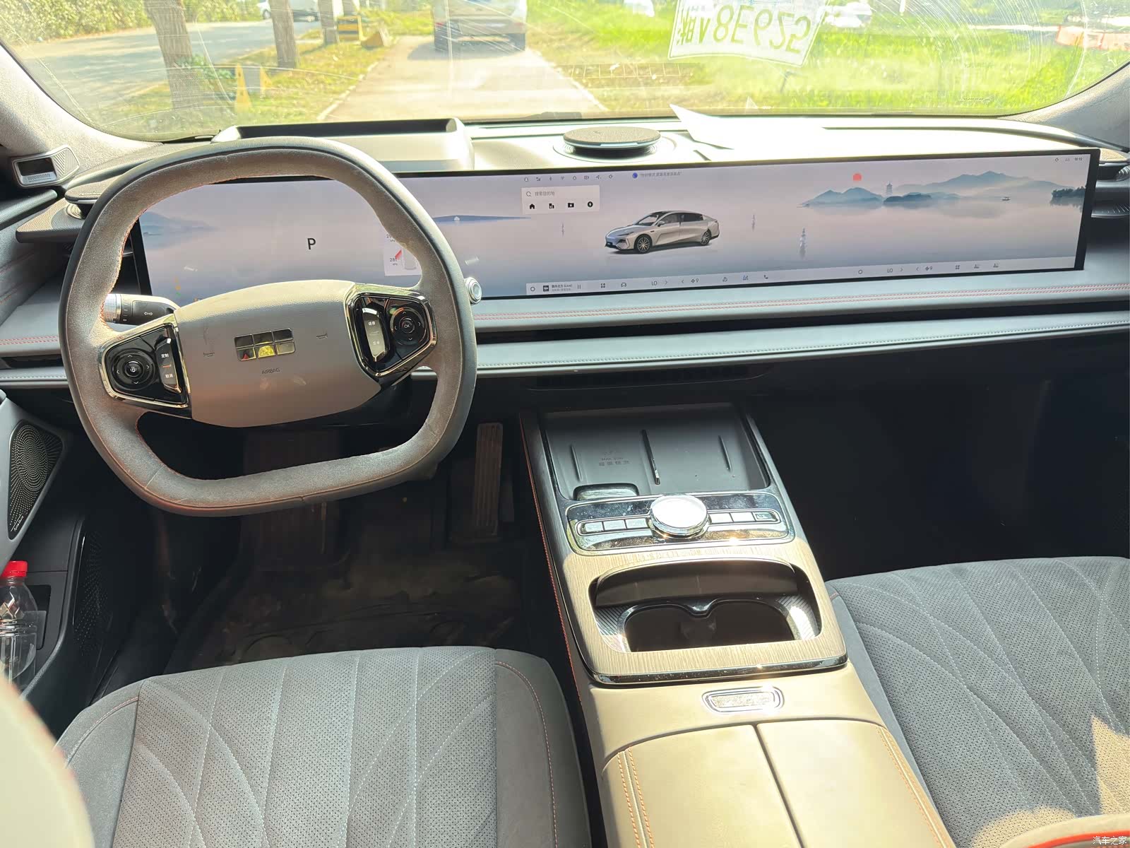 Geely E8, 2025 6