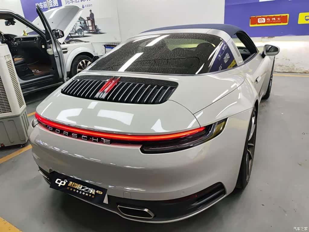 Porsche 911, 2021 6