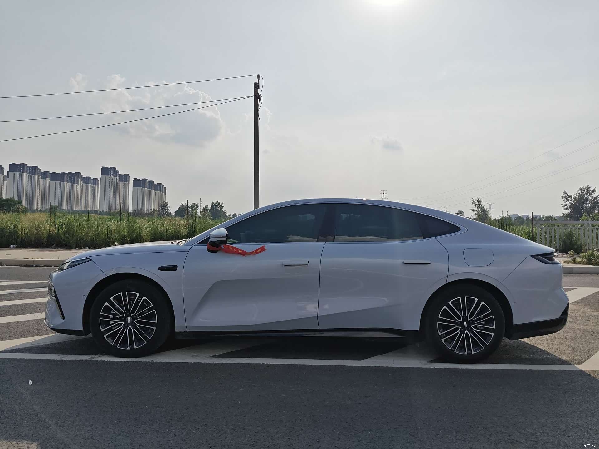 Geely 8, 2025 7