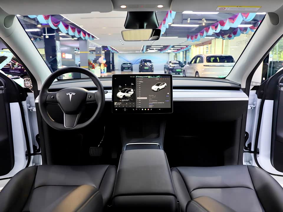 Tesla Model Y Tesla Model Y