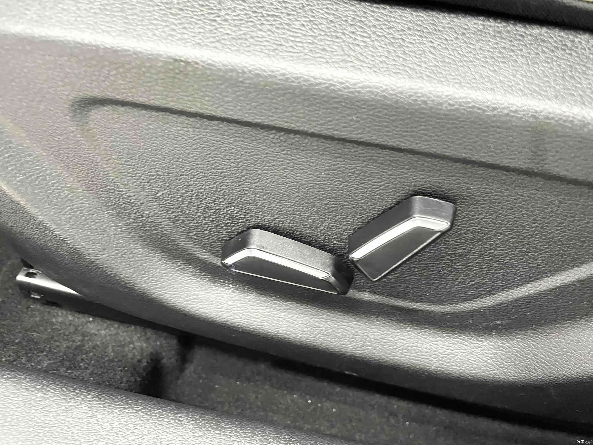Geely Binray, 2022 11