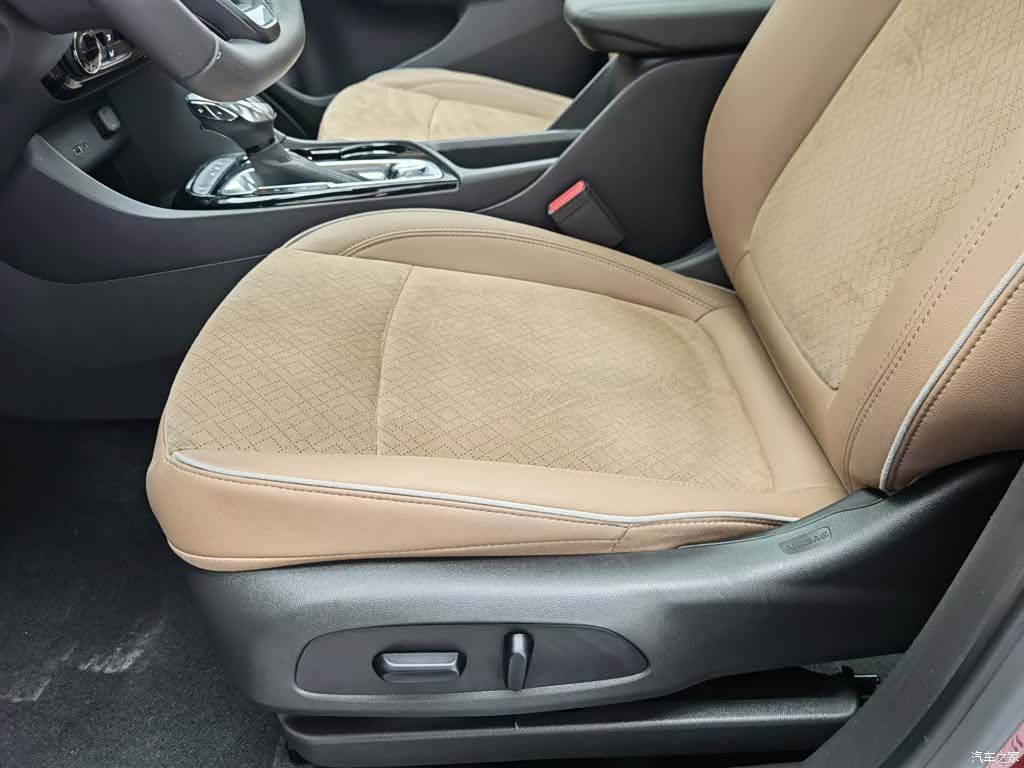 Buick Encore, 2023 20