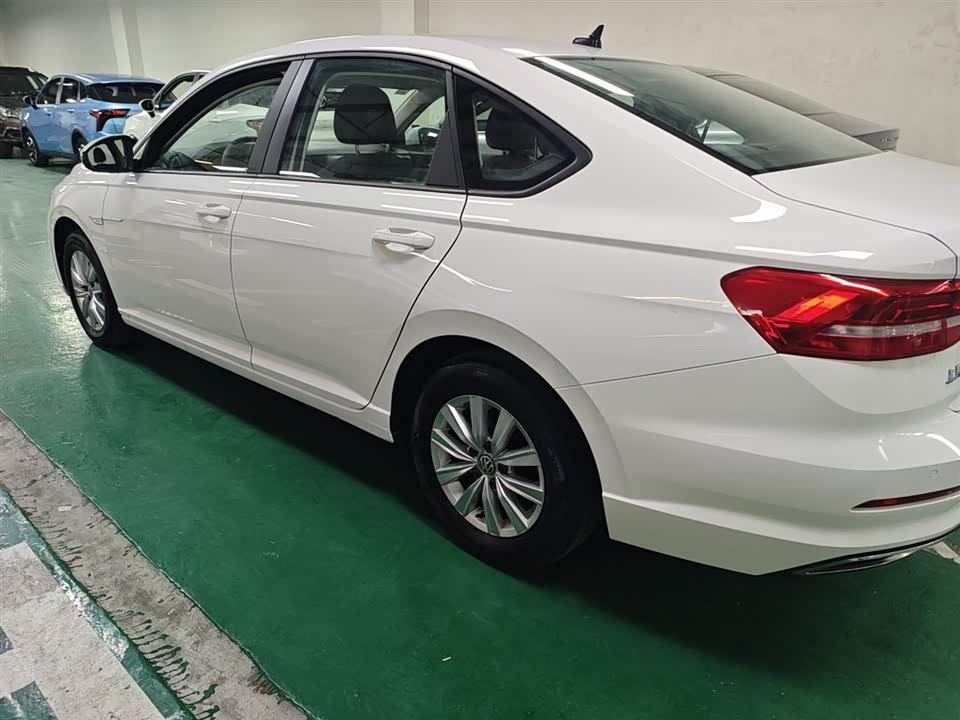 Volkswagen Lavida Pure Electric