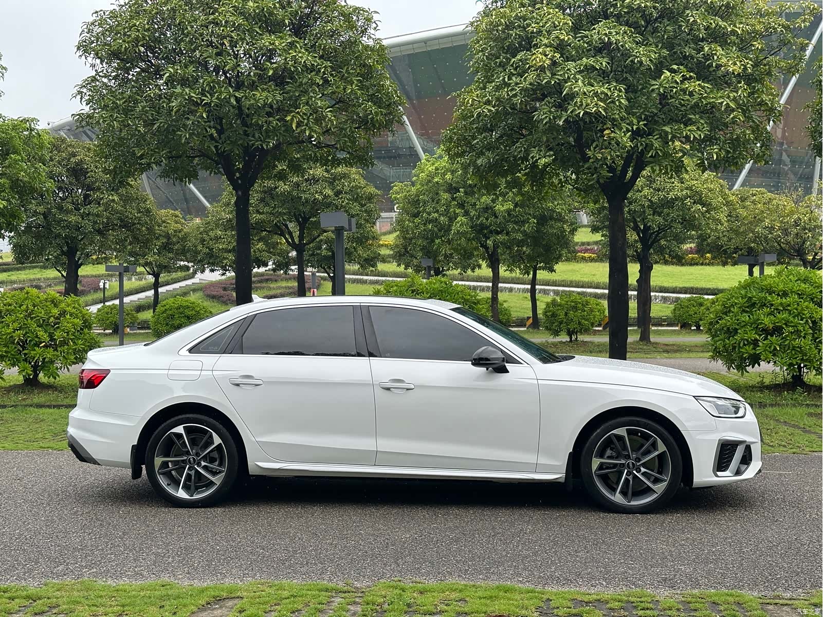 Audi A4L, 2022 4