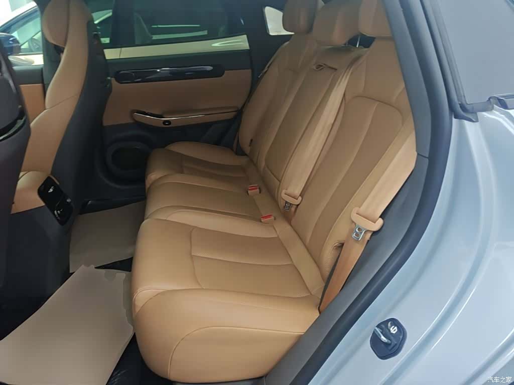 Leapmotor C01, 2024 17