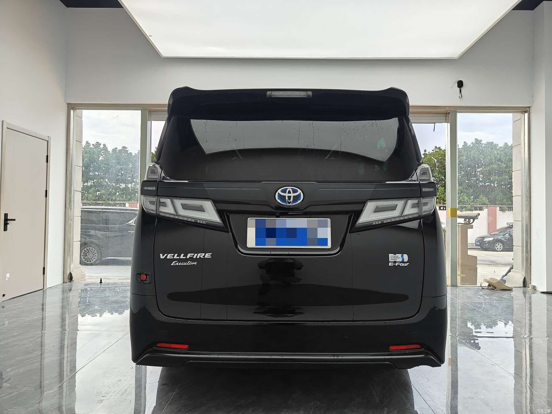 Toyota Alphard, 2020 4