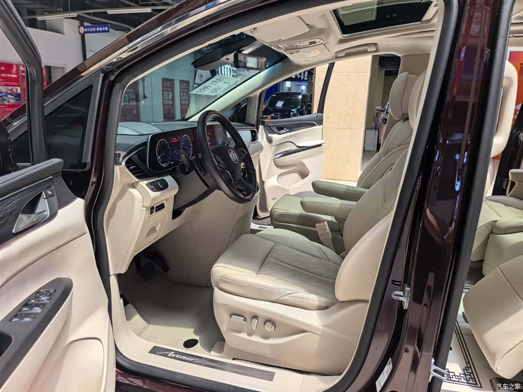 Buick GL8, 2021 все фото