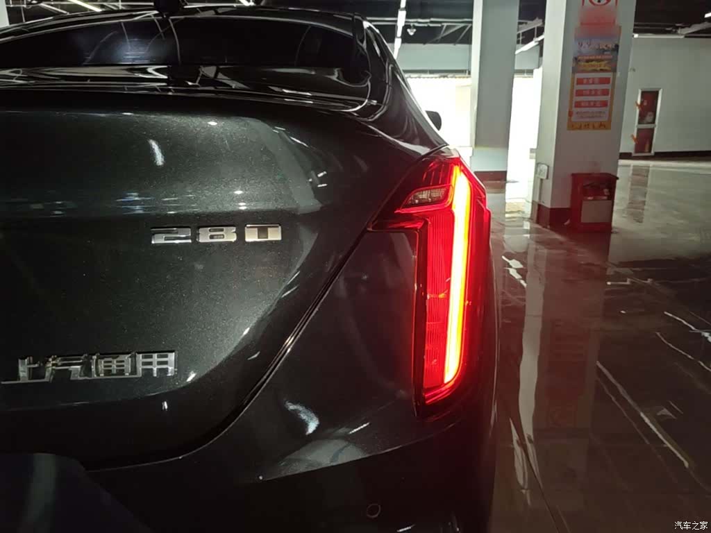 Cadillac CT4, 2022 8