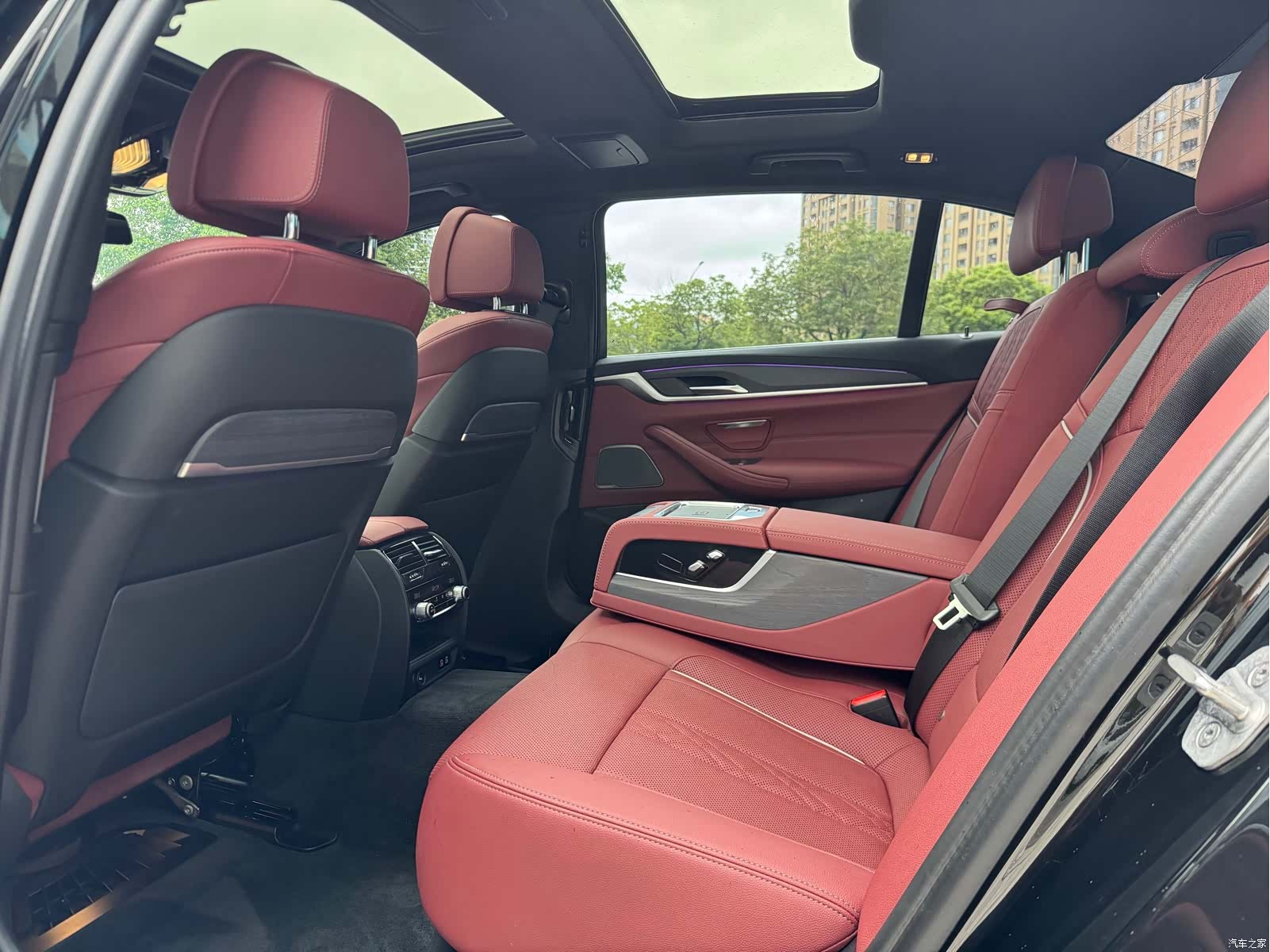 BMW 5 Series, 2024 21